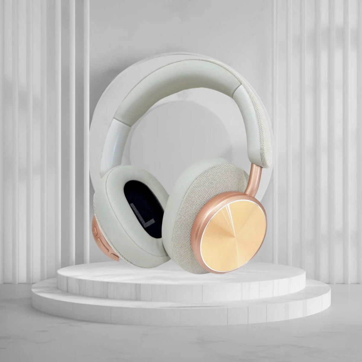 Wireless Bluetooth 5.3 Headband Headphones TEISCHE with Powerful Bass and 40 Hours Playtime, designed for sports with removable 3.5mm audio jack, lightweight at 280g, and optimized sound for a premium music experience.